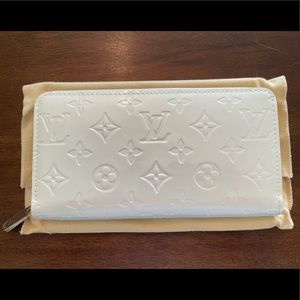 Authentic Louis Vuitton wallet